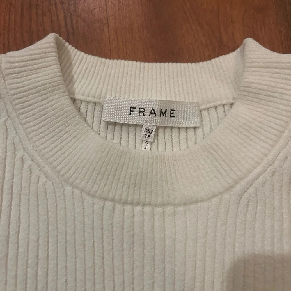 Frame Cropped Sweater XS Brand new